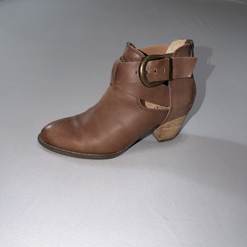 Vionic Womens Rory Brown Leather Ankle Bootie Heel Zip /Buckle Size 6 M